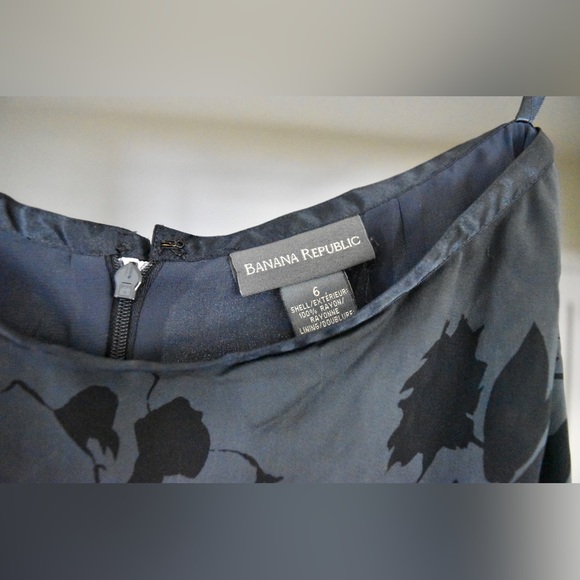 Vintage Banana Republic 90s Floral Skirt - Picture 2 of 2